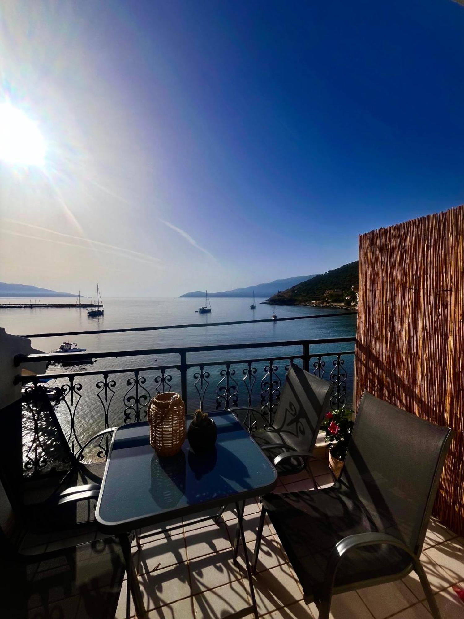 Sea Side Studios Agia Efimia 外观 照片